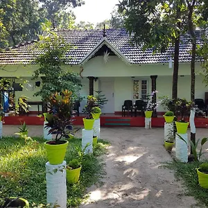 Marari Nadiya Guest house